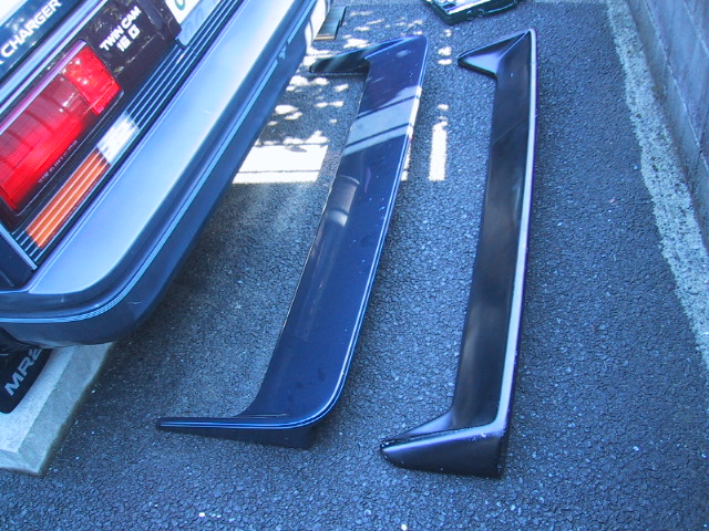 �ӊO�Ɍ`�͎��Ă�