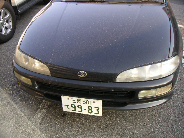 ���E�ŐF���Ⴄ�w�b�h���C�g